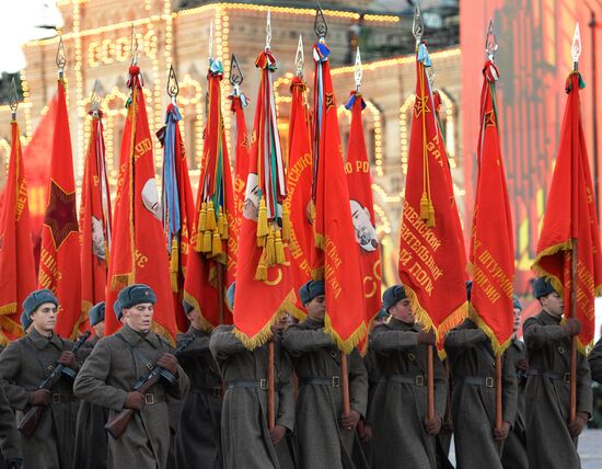 Rehearsal of march to mark legendary 1941 military parade