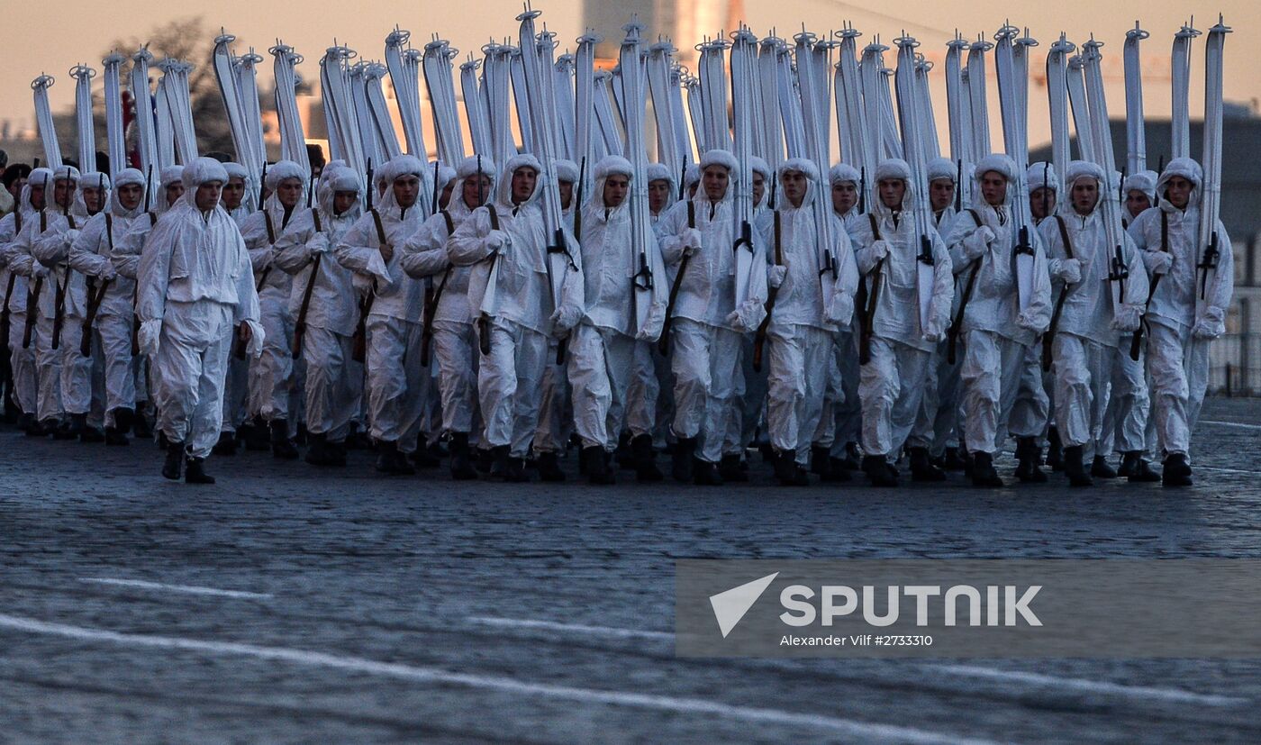 Rehearsal of march to mark legendary 1941 military parade