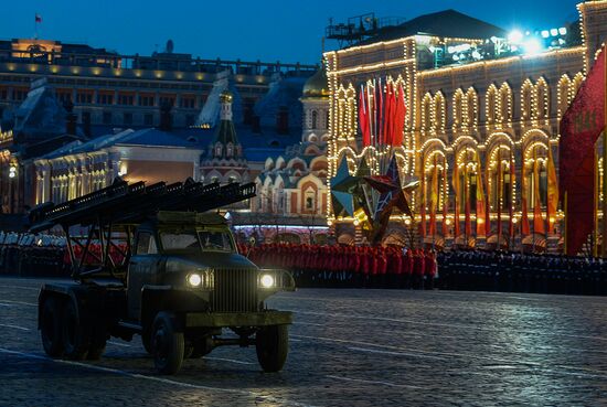 Rehearsal of march to mark legendary 1941 military parade