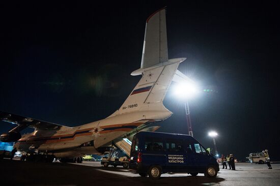 Emergencies Ministry aircraft delivers seriously ill children from Donetsk and Lugansk regions to Moscow