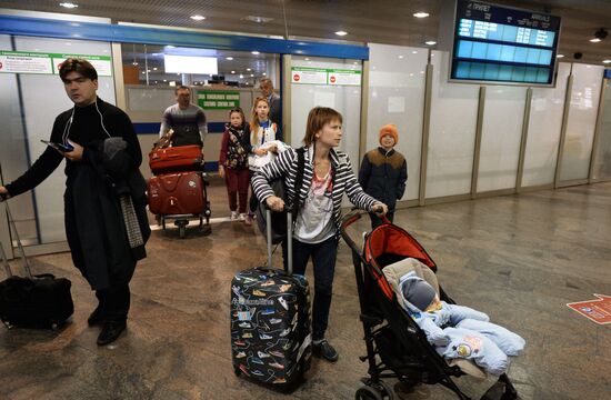 Russia suspends flights to Egypt