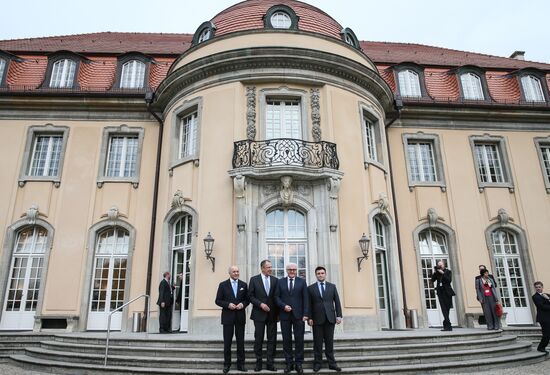 Normandy Four foreign ministers meet in Berlin