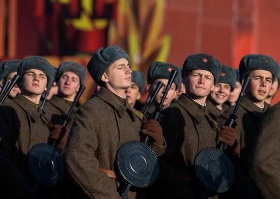 March to mark legendary 1941 military parade