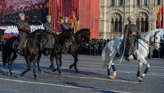 March to mark legendary 1941 military parade