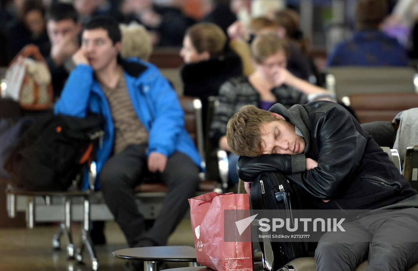 Russia suspends flights to Egypt