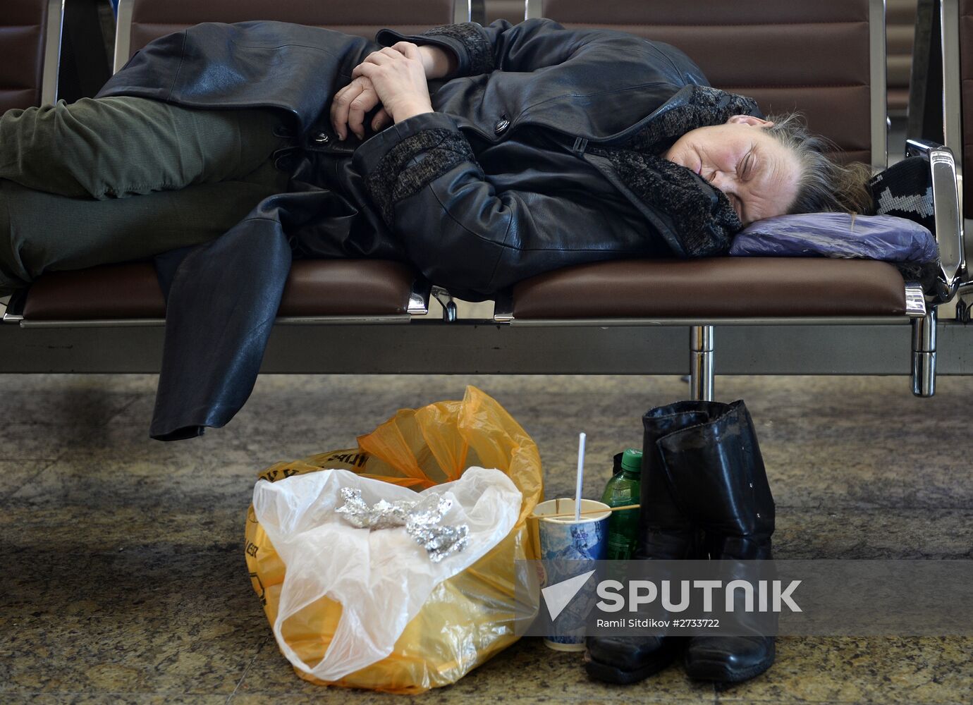 Russia suspends flights to Egypt