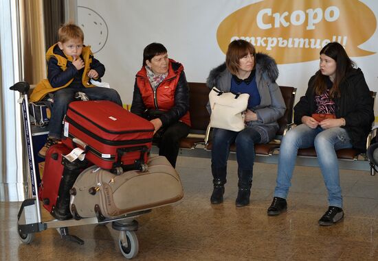 Russia suspends flights to Egypt