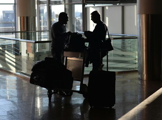 Russia suspends flights to Egypt
