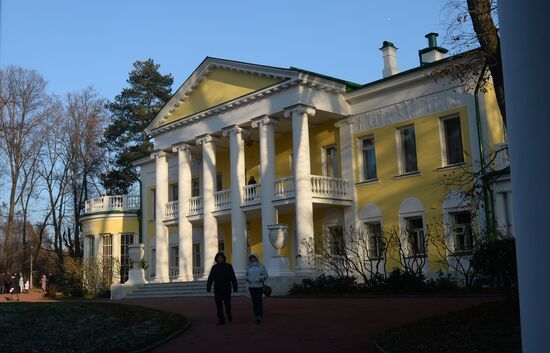 Gorki Leninskiye Estate re-opens after renovations