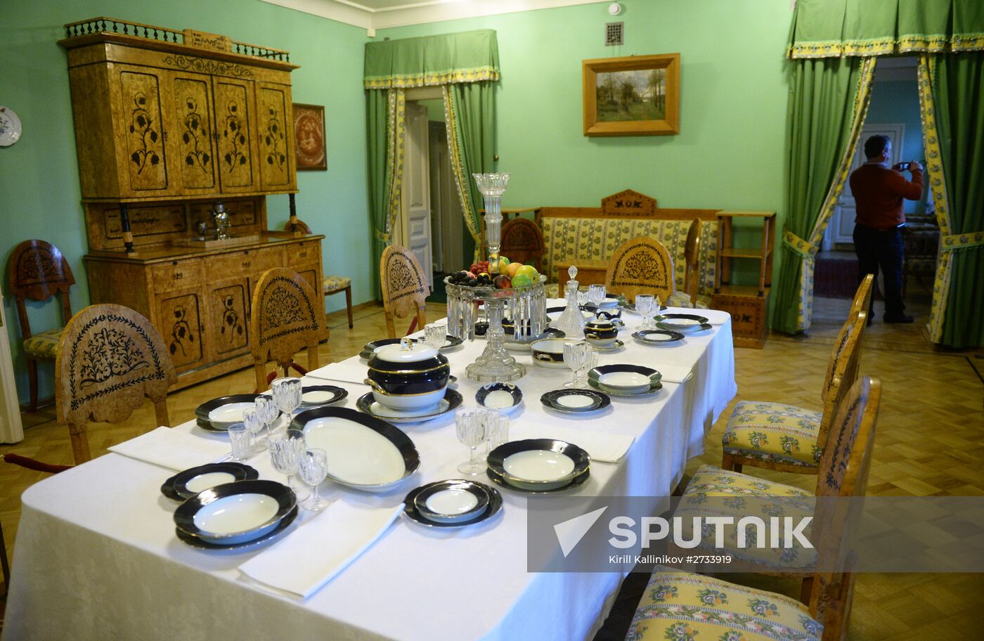 Gorki Leninskiye Estate re-opens after renovations