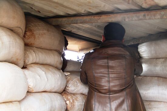 Syrian Army fighters in positions in Al-Shaykh Maskin