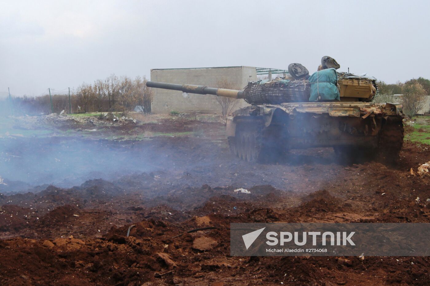 Syrian Army fighters in positions in Al-Shaykh Maskin