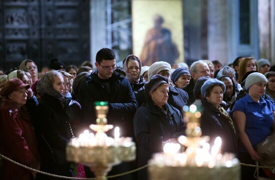 Memorial service for A321 crash victims in St. Petersburg