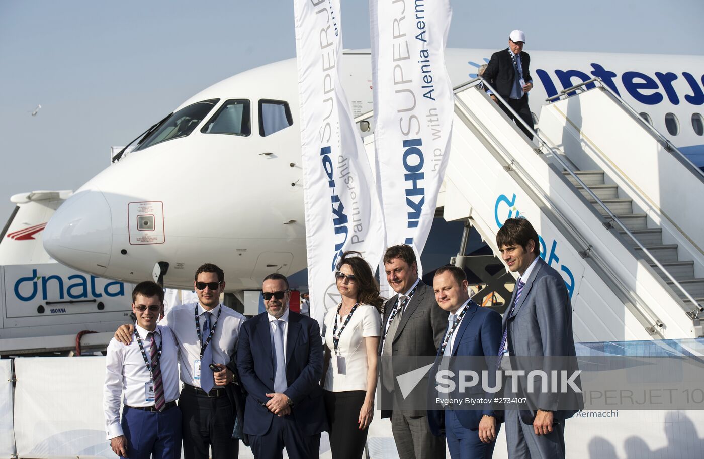 2015 Dubai Airshow. Day One