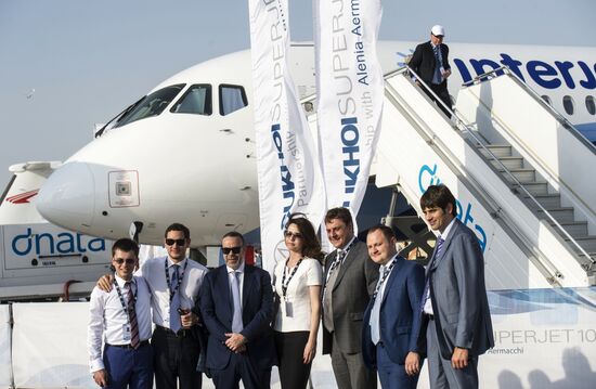 2015 Dubai Airshow. Day One