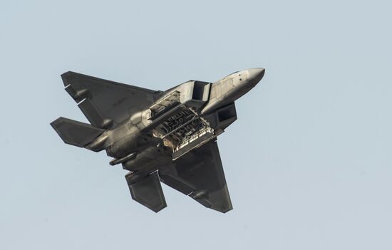 2015 Dubai Airshow. Day One