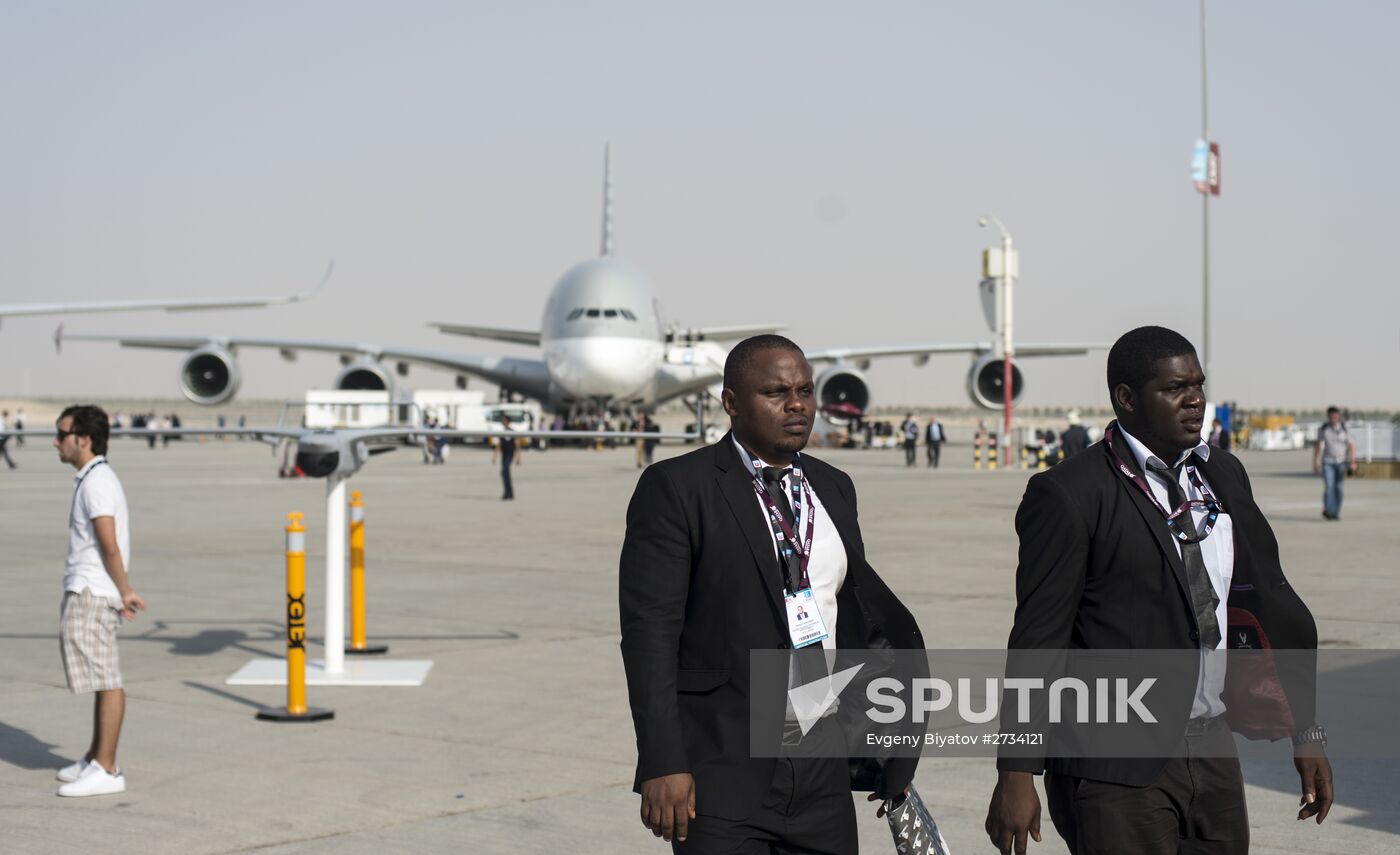 2015 Dubai Airshow. Day One