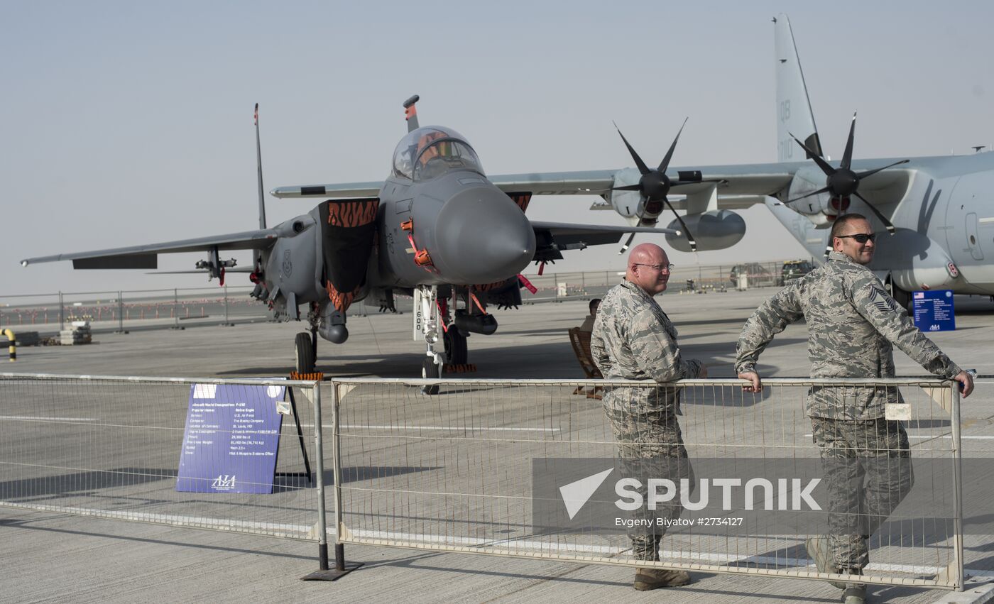 2015 Dubai Airshow. Day One