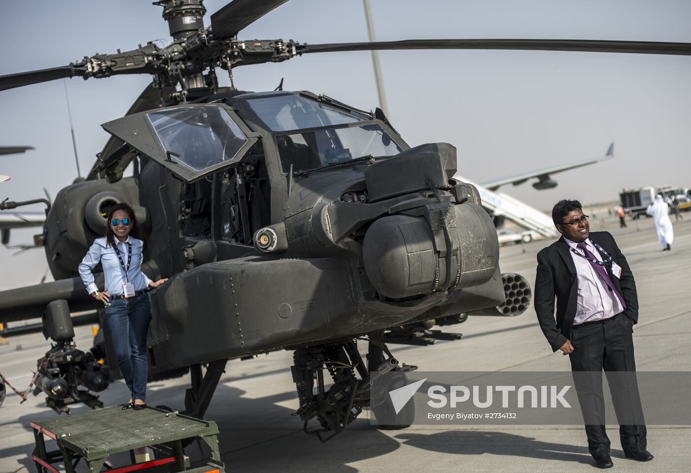 2015 Dubai Airshow. Day One