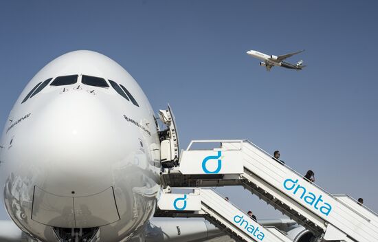 2015 Dubai Airshow. Day One