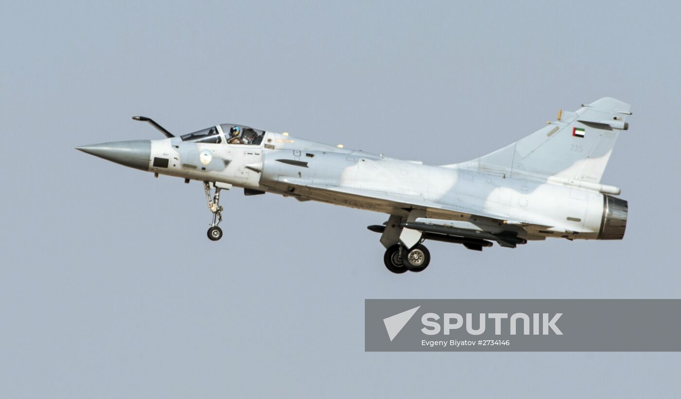 2015 Dubai Airshow. Day One