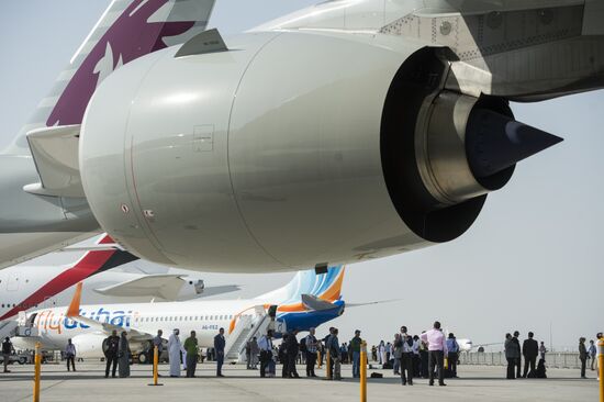 2015 Dubai Airshow. Day One