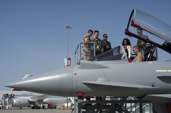 2015 Dubai Airshow. Day One