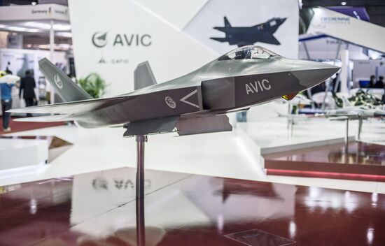 2015 Dubai Airshow. Day One