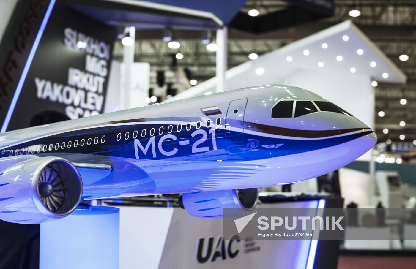 2015 Dubai Airshow. Day One