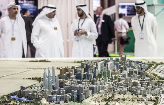 2015 Dubai Airshow. Day Two