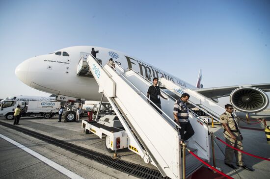 2015 Dubai Airshow. Day Two