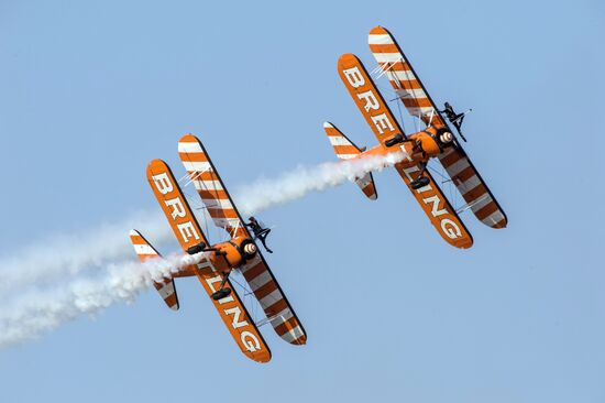 2015 Dubai Airshow. Day Two