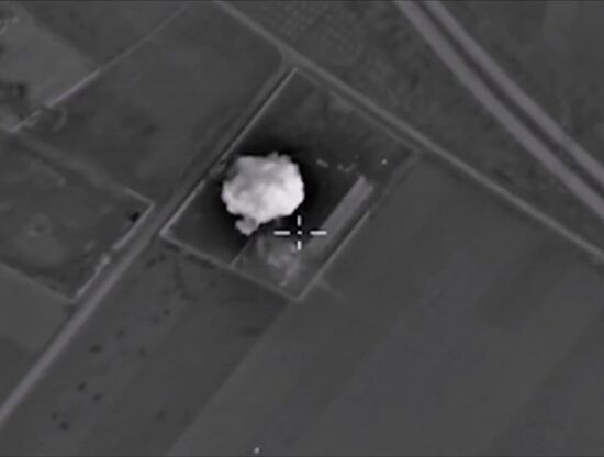 Russian Aerospace Forces carry out strikes on ISIS positions in Syria