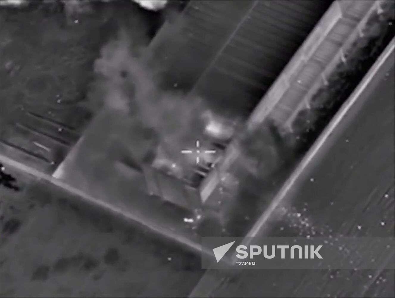Russian Aerospace Forces carry out strikes on ISIS positions in Syria