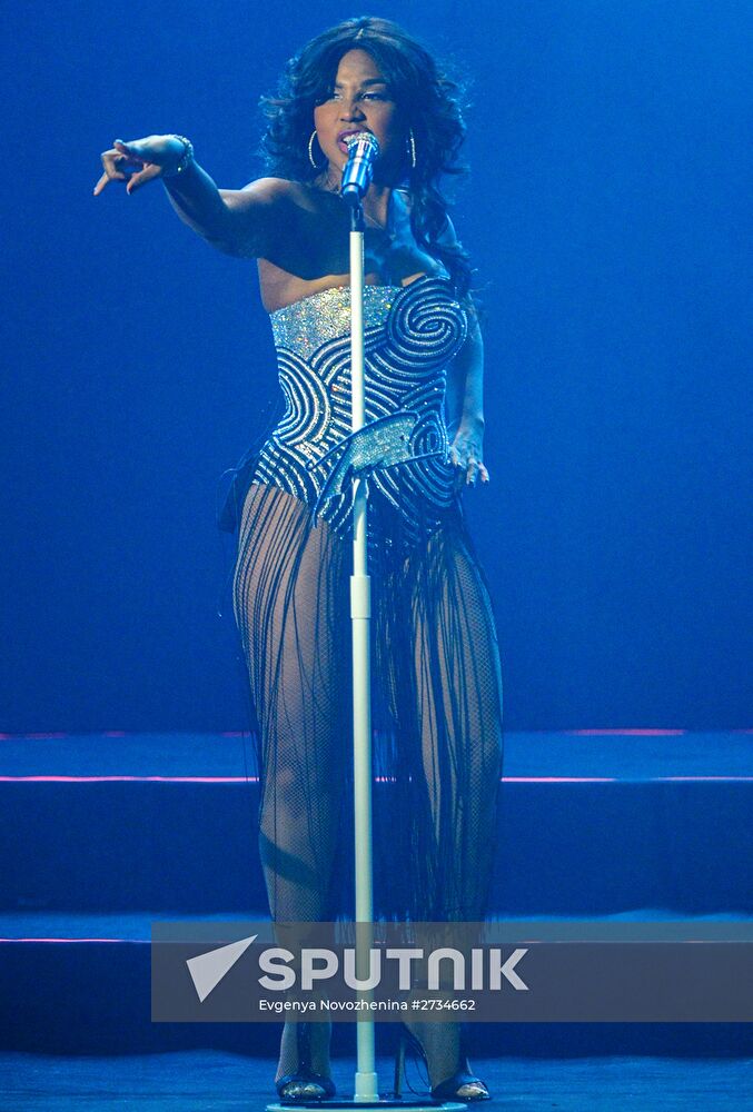 Toni Braxton gives concert in Moscow