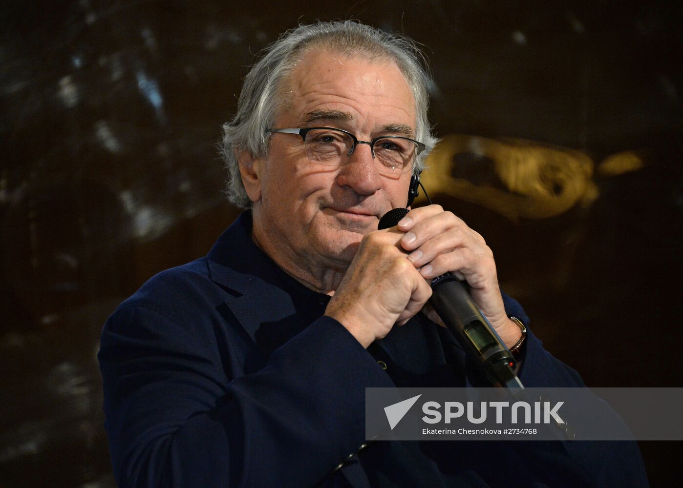 Robert De Niro visits Moscow, opens Nobu restaurant