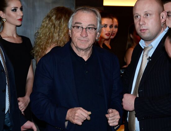 Robert De Niro visits Moscow, opens Nobu restaurant