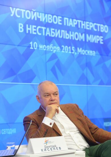 Moscow hosts 2015 Forum of European and Asian Media