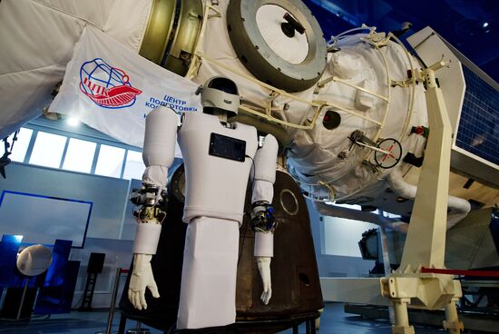 Cosmonaut Training Center displays new humanoid robotic system Andronaut