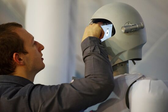 Cosmonaut Training Center displays new humanoid robotic system Andronaut