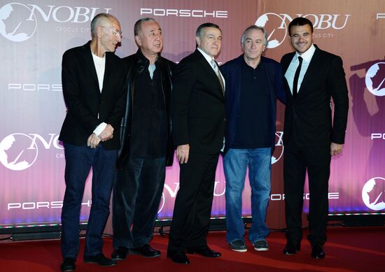 Robert De Niro visits Moscow, opens Nobu restaurant