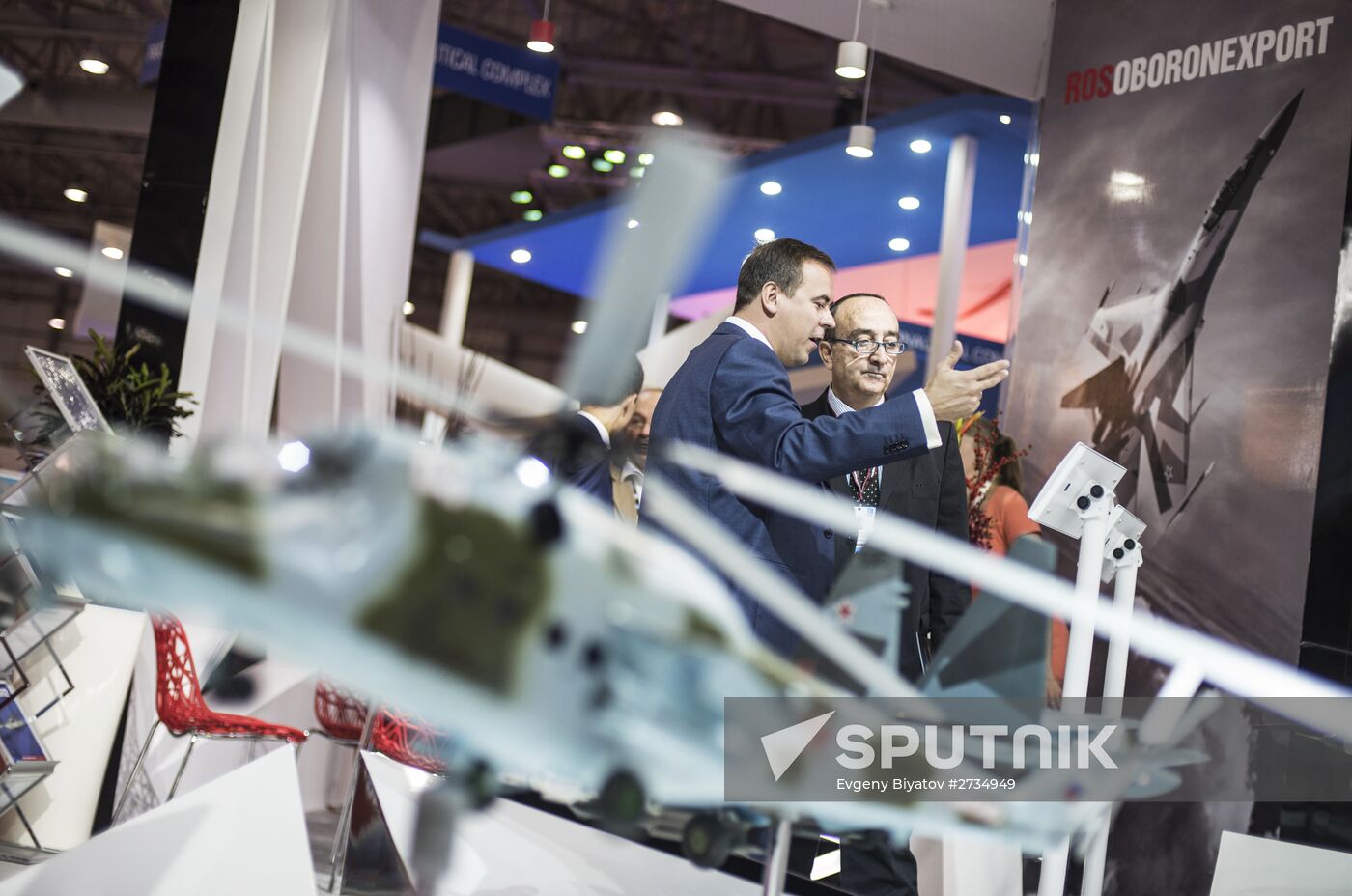 2015 Dubai Airshow. Day Two