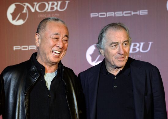 Robert De Niro visits Moscow, opens Nobu restaurant