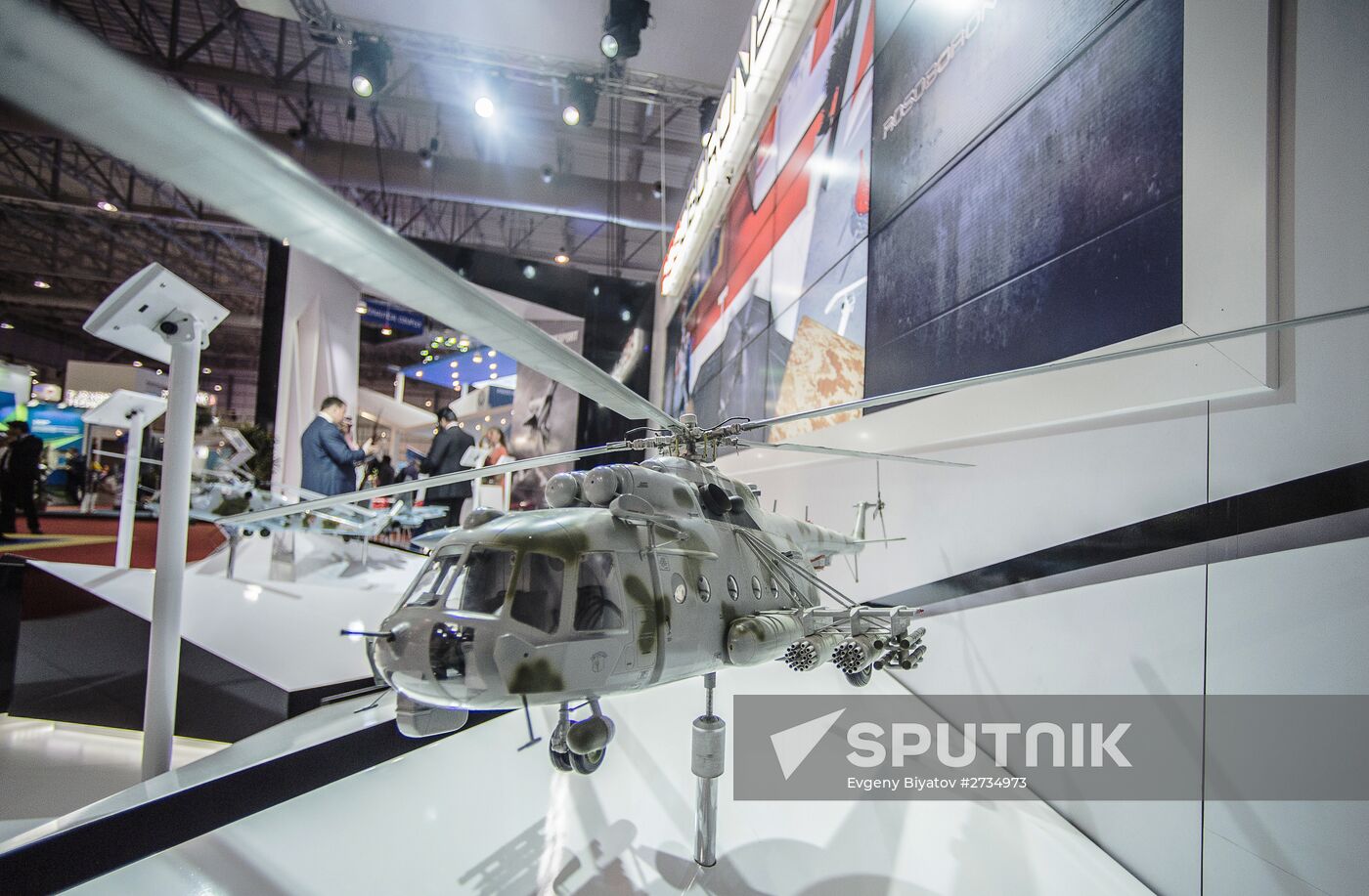 2015 Dubai Airshow. Day Two