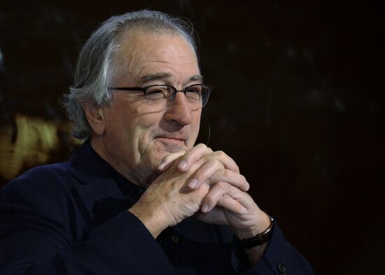Robert De Niro visits Moscow, opens Nobu restaurant
