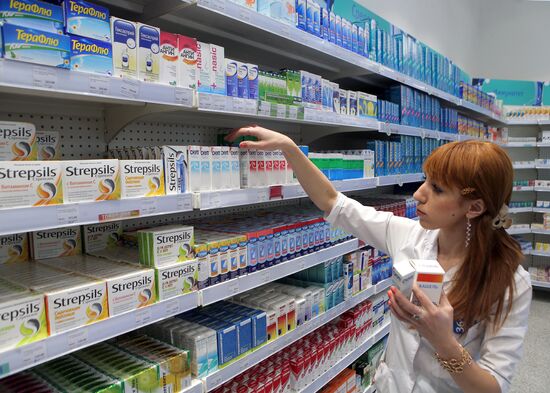 First "36.6" parmacy hypermarket opens in Moscow