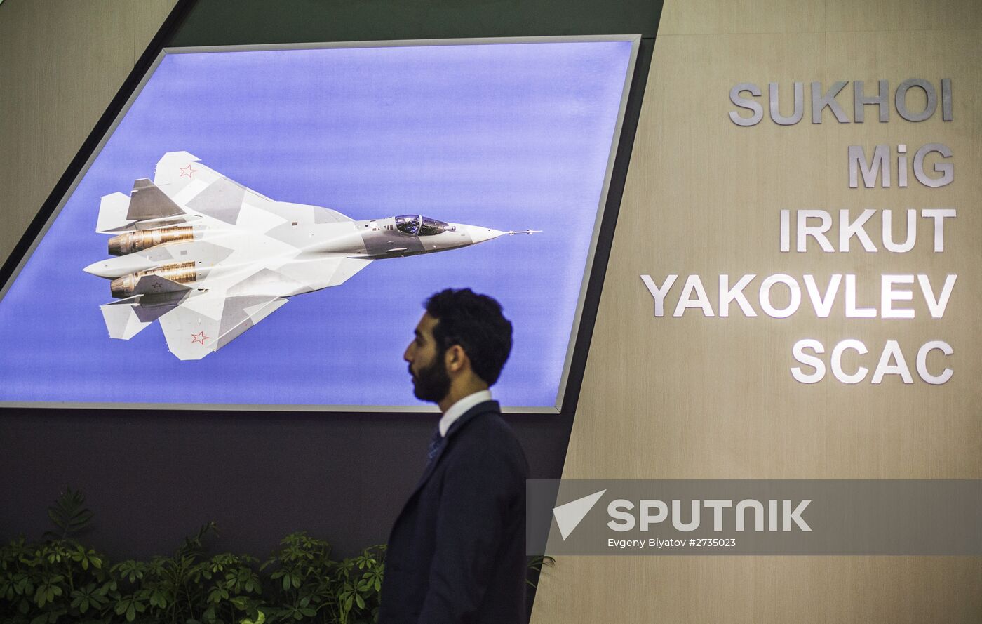 2015 Dubai Airshow. Day Two