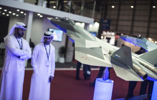 2015 Dubai Airshow. Day Two