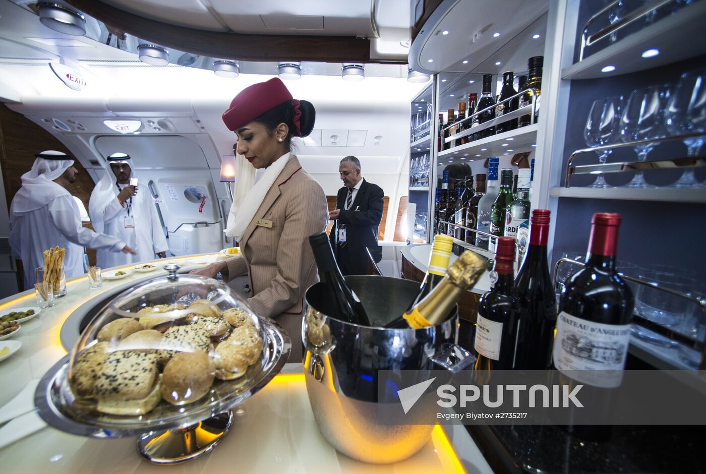 2015 Dubai Airshow. Day Two