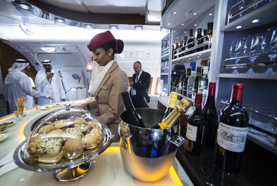 2015 Dubai Airshow. Day Two